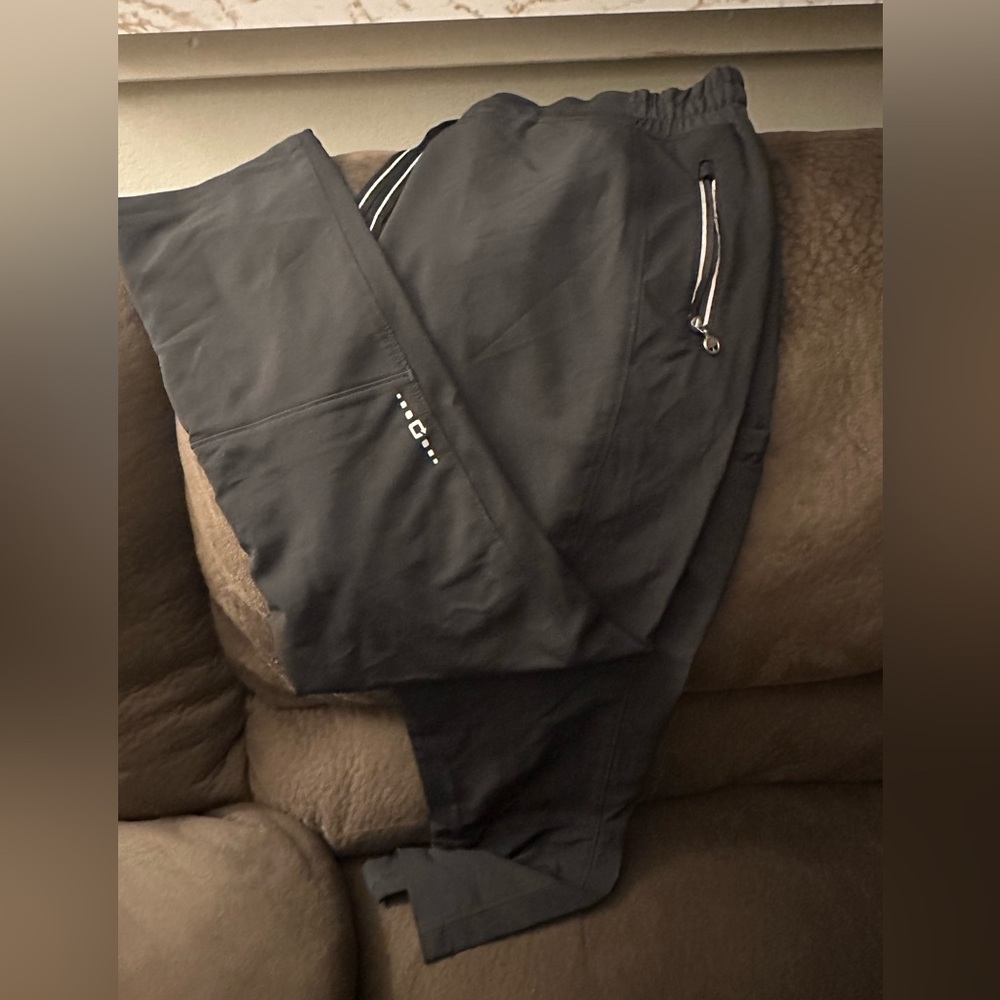 Black Healing Hands Scrub Pants with Zipper Pockets